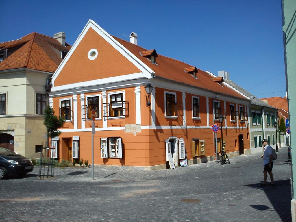 Pont Vendeghaz Hotell Kőszeg Exteriör bild